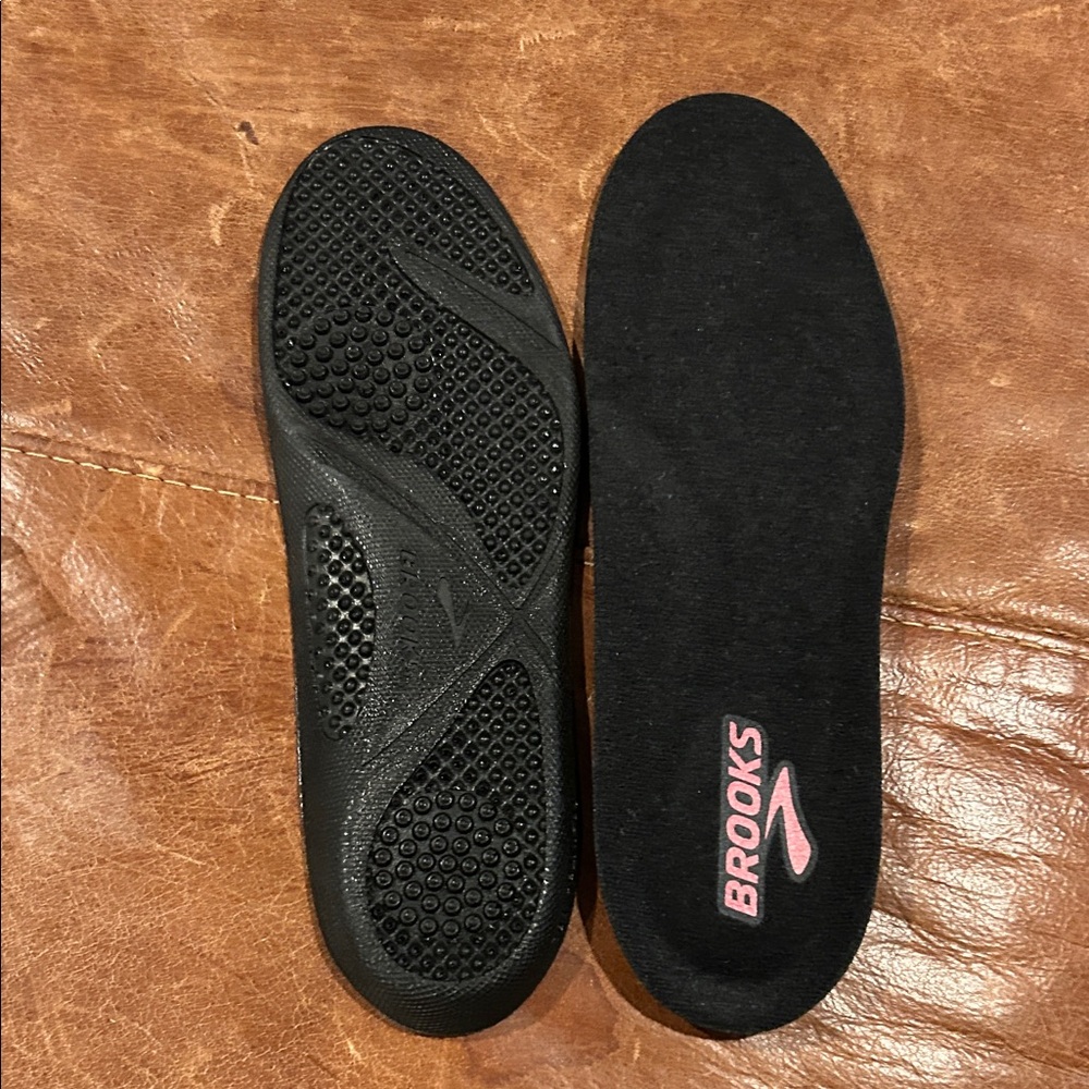 Brooks Black Insoles with Pink Logo - Women's Support